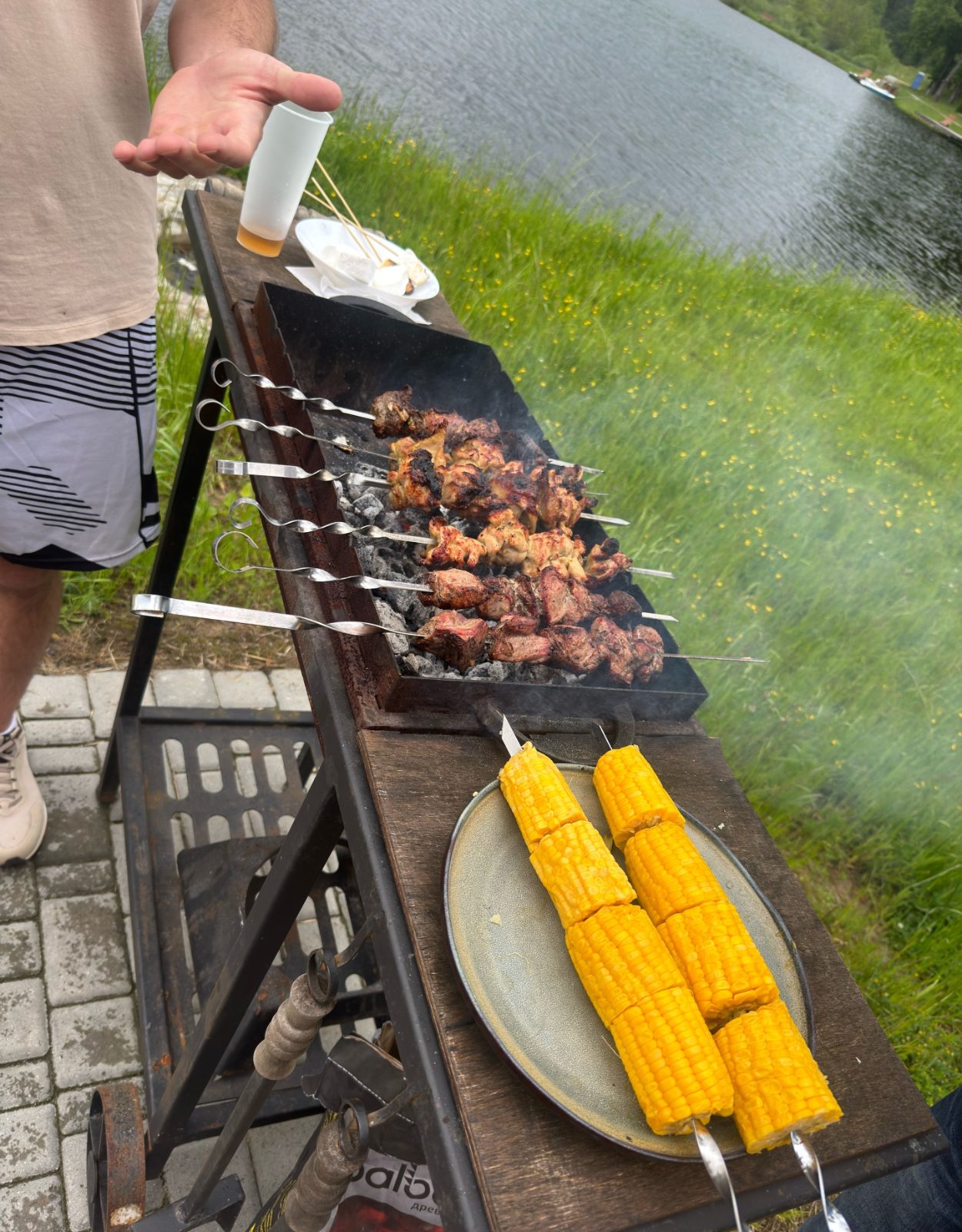 Шашлык на мангале